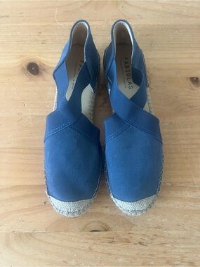 Fabiolas Espadrille Flats Womens EU 38 US 7.5 Blue Suede Slip On Spain Luxury